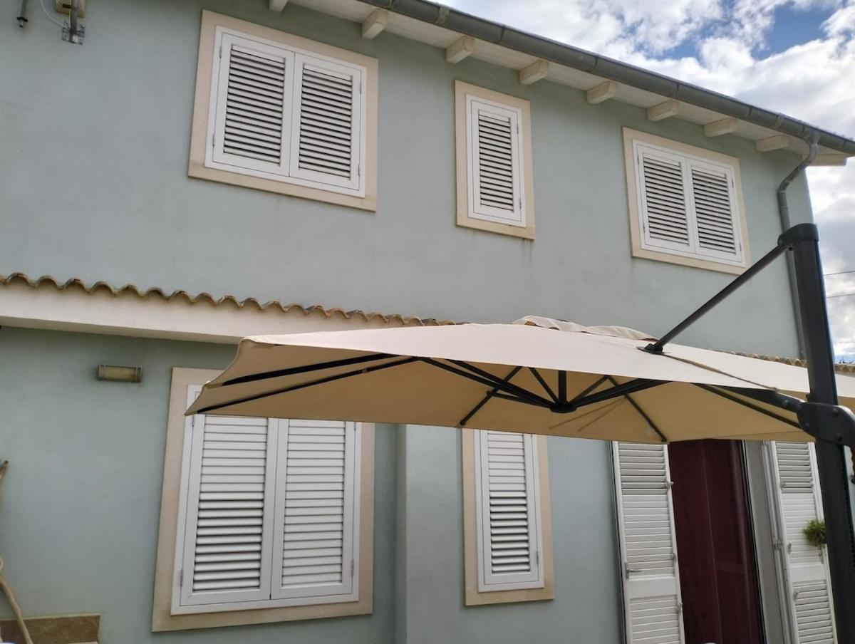 Brezza Di Levante Vakantiehuis
